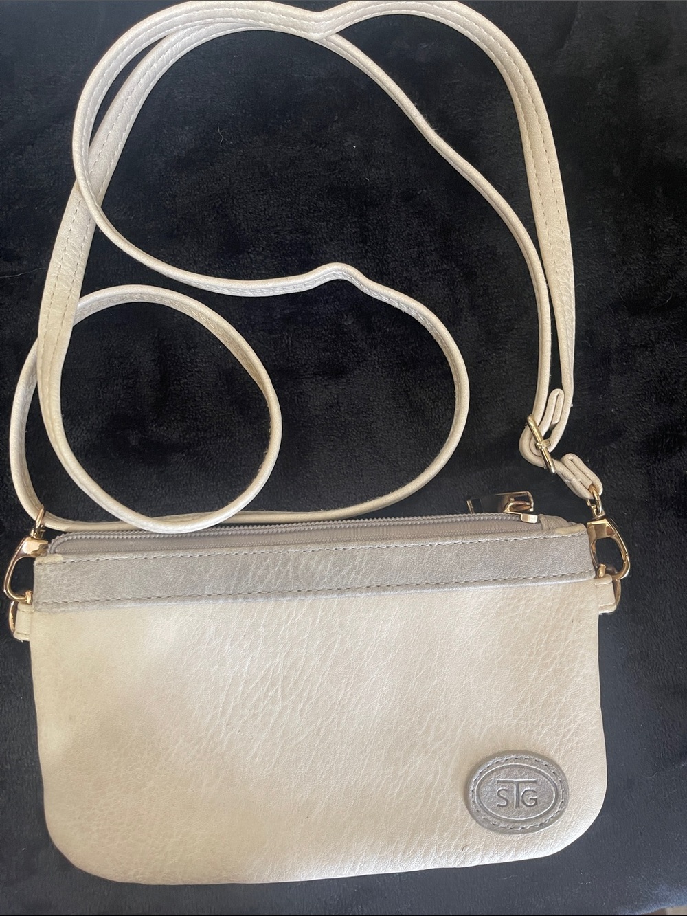 Save The Girls (STG) Catchy Clutch-Crossbody-Phone Holder